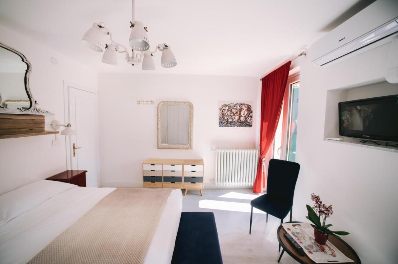 Hotel Casa Cavour Garda  Esterno foto