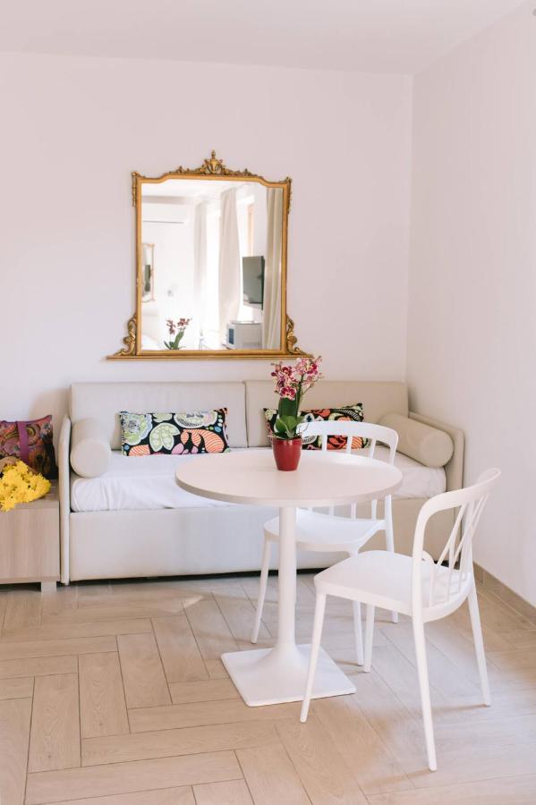 Hotel Casa Cavour Garda  Esterno foto