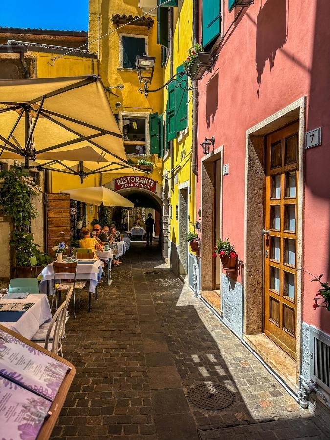 Hotel Casa Cavour Garda  Esterno foto