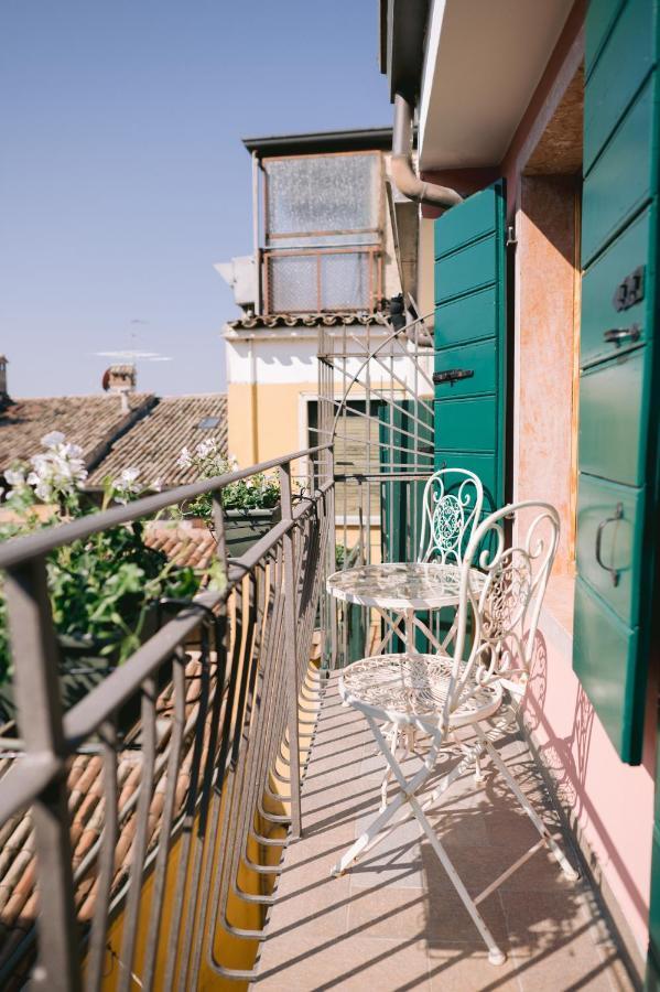 Hotel Casa Cavour Garda  Esterno foto