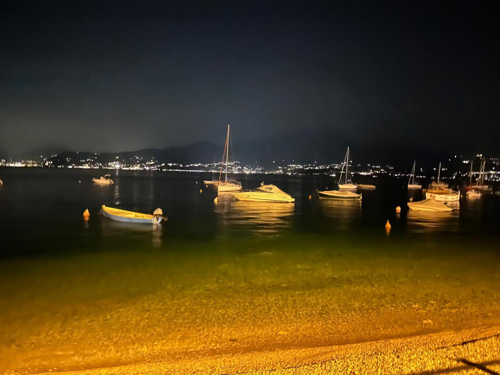 Hotel Casa Cavour Garda  Esterno foto