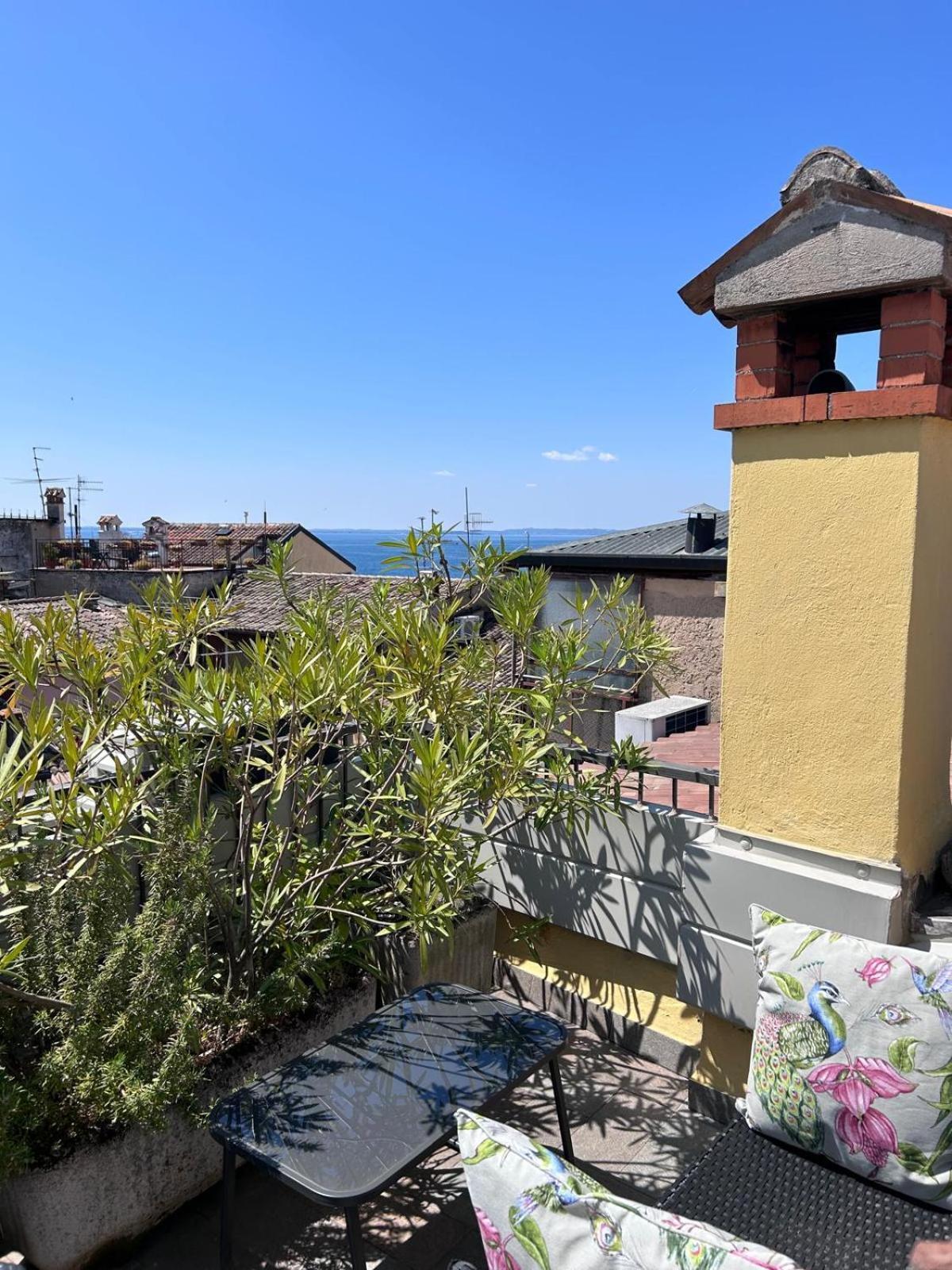 Hotel Casa Cavour Garda  Esterno foto